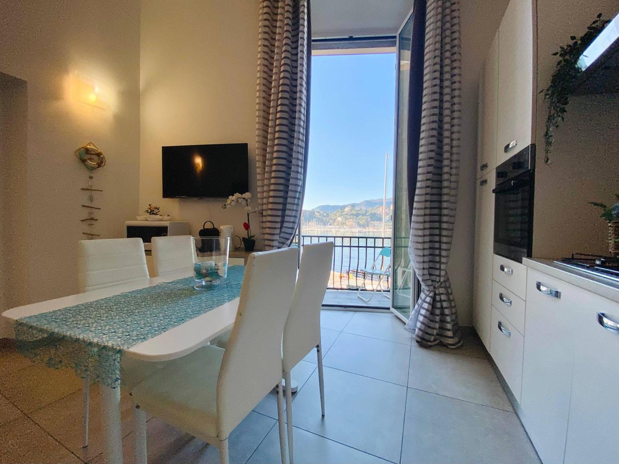 Alla Casa Rosa Al Mare- Centrale A Di Fronte Al Mare- Emozionante- Garage Privato Gratuito A 800 Mt- Aria Condizionata-Wifi راباللو المظهر الخارجي الصورة