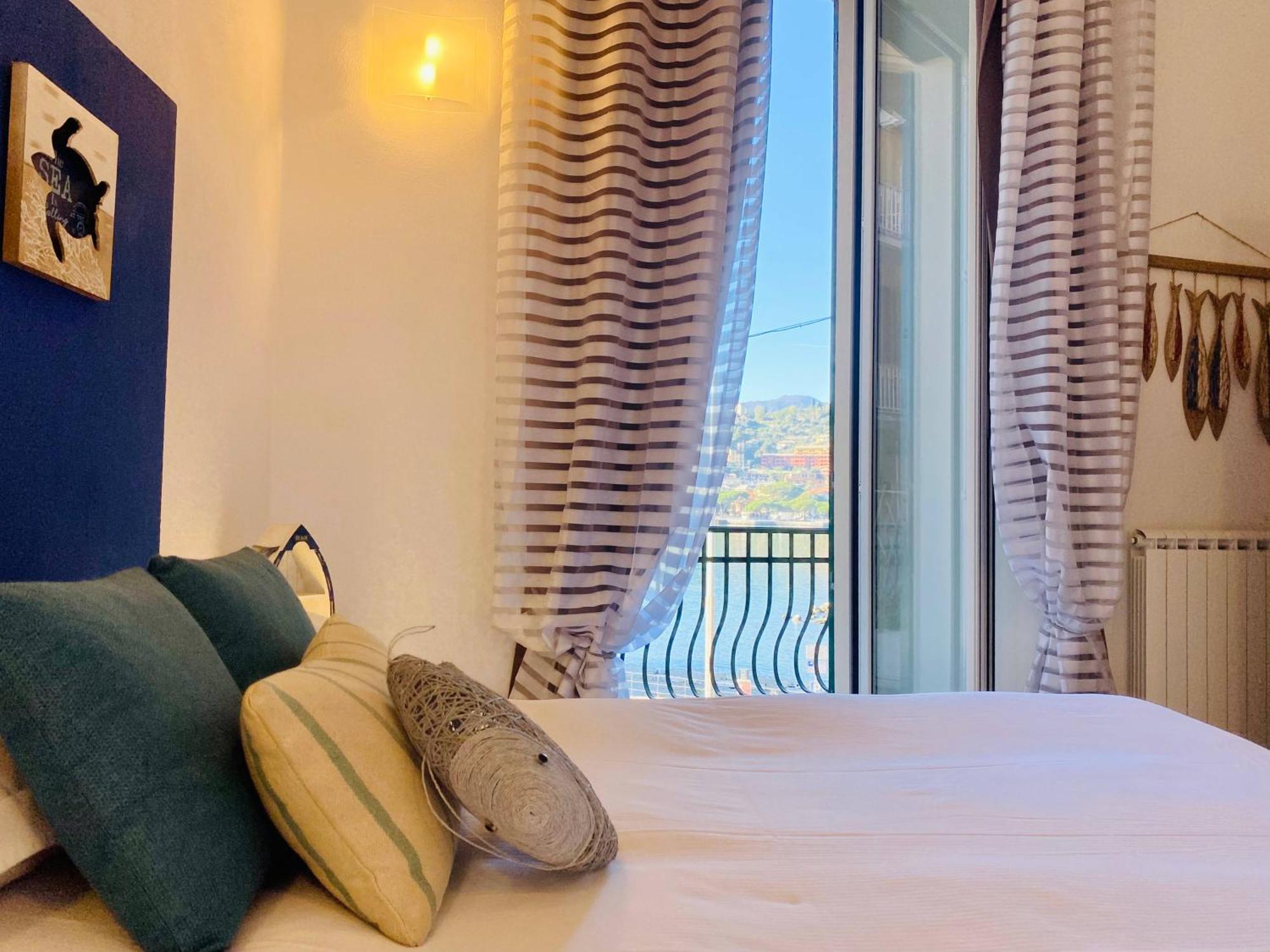 Alla Casa Rosa Al Mare- Centrale A Di Fronte Al Mare- Emozionante- Garage Privato Gratuito A 800 Mt- Aria Condizionata-Wifi راباللو المظهر الخارجي الصورة