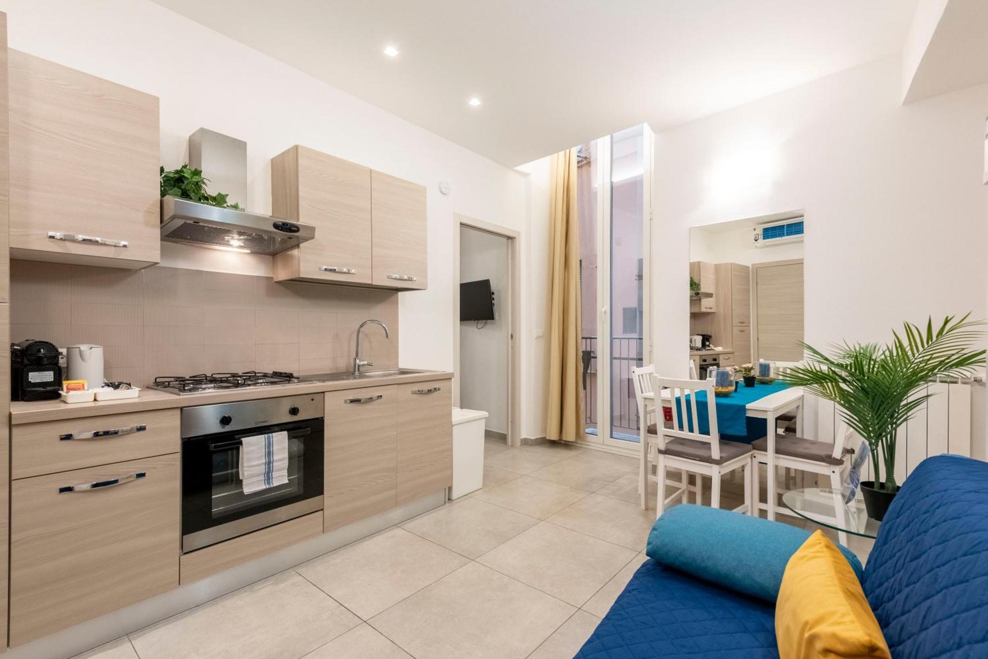 Alla Casa Rosa Al Mare- Centrale A Di Fronte Al Mare- Emozionante- Garage Privato Gratuito A 800 Mt- Aria Condizionata-Wifi راباللو المظهر الخارجي الصورة